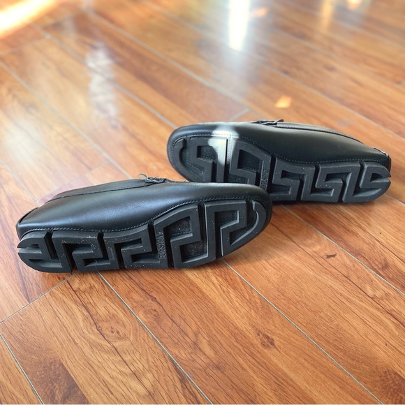 Versace Black Leather Medusa Driving Loafers - Picture 6 of 6